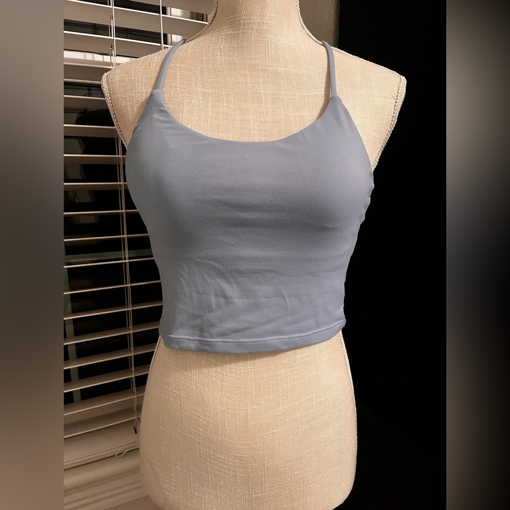 Athletic material top
